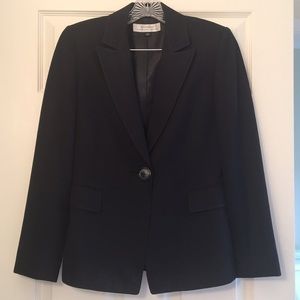 Tahari Professional Pant Suit: Blazer and Pants